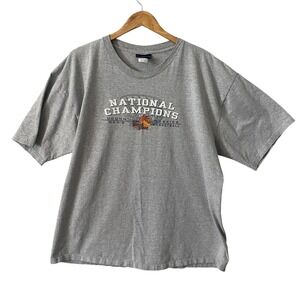 JanSport UConn Huskies 2004 National Champions T Shirt Men XXL Gray NCAA Final 4
